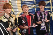 左から水野勝、辻本達規、土田拓海。