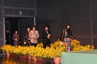 「バースデーカード」完成報告会見の様子。