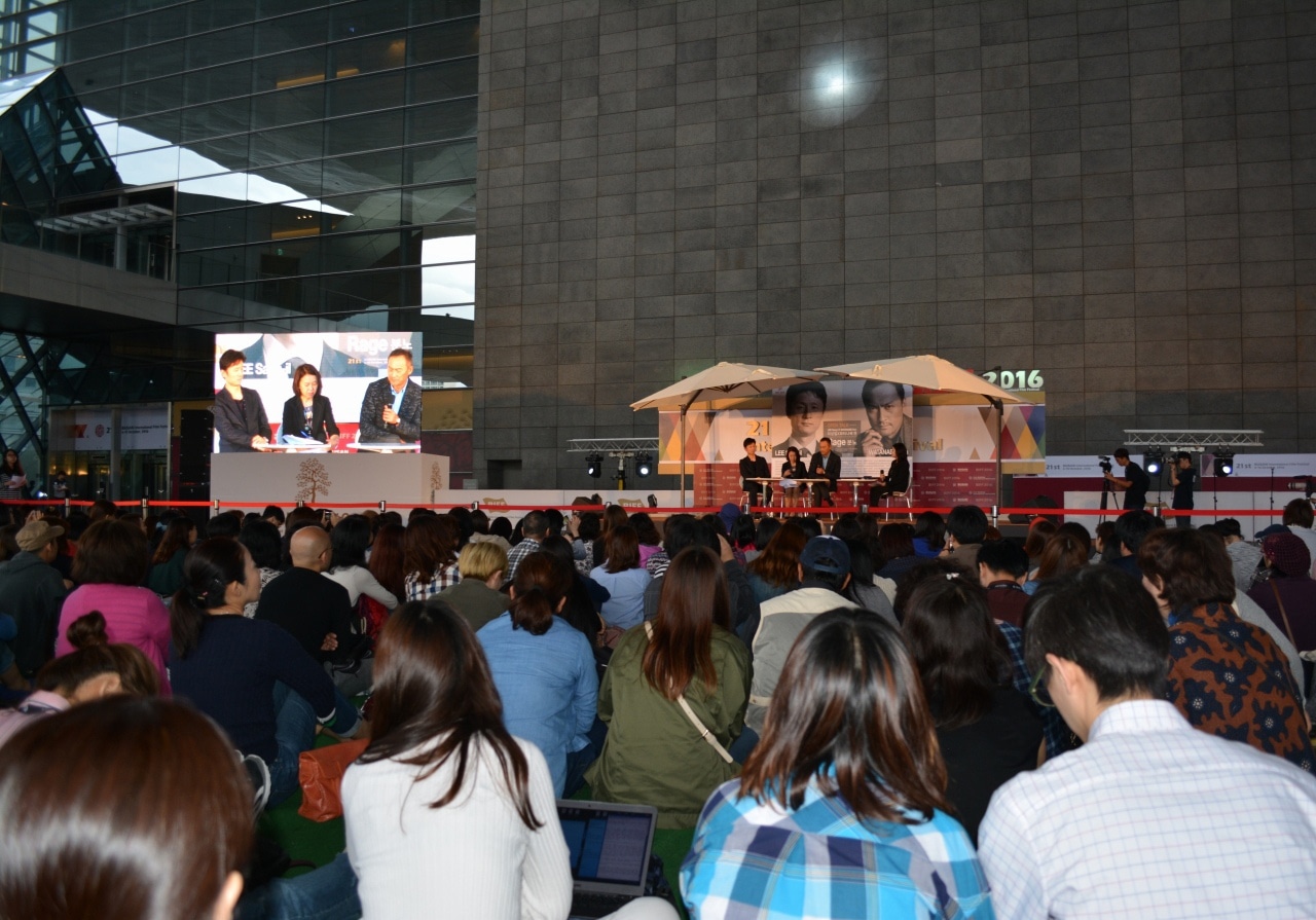 第21回釜山国際映画祭オープントークの様子。