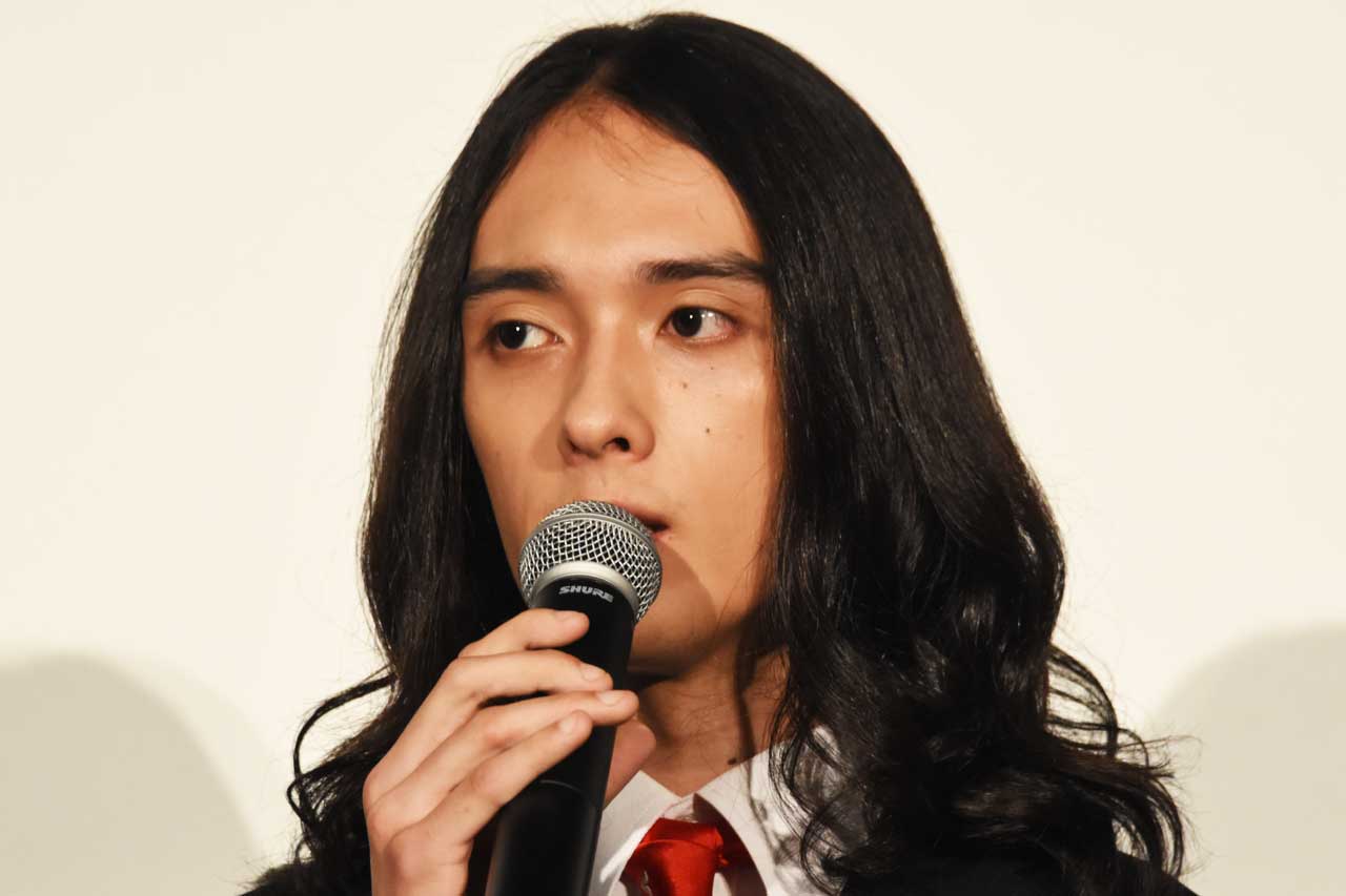 栗原類