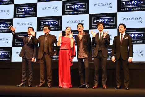 「コールドケース ～真実の扉～」舞台挨拶の様子。