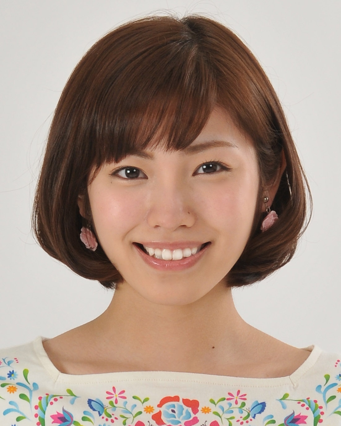 立石晴香