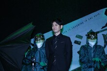 妻夫木聡（中央）