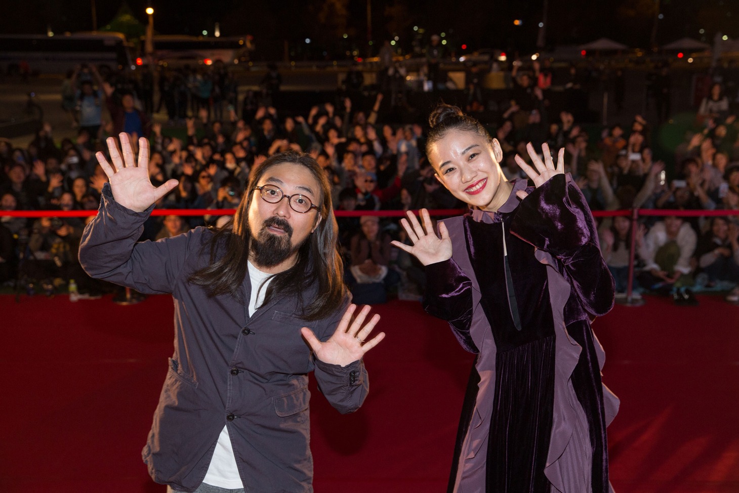 第21回釜山国際映画祭の様子。左から山下敦弘、蒼井優。
