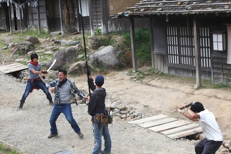「彼岸島 デラックス」メイキングカット