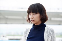 夏帆が演じる土井崎誠子。