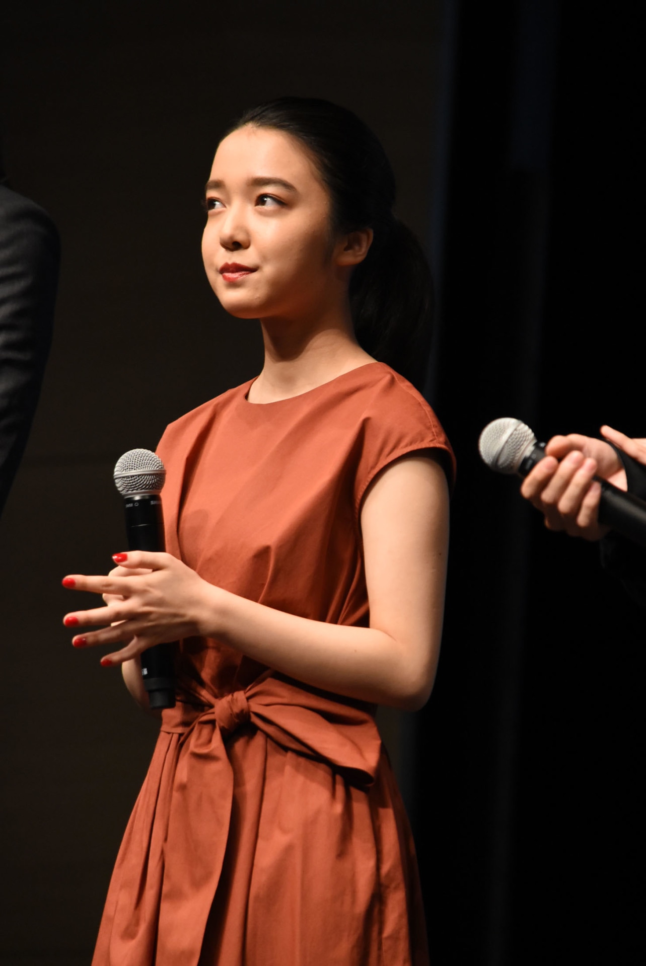 上白石萌音