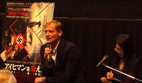 「ドイツ映画祭2016『HORIZONTE』」でのジャパンプレミアに登壇したラース・クラウメ（左）。