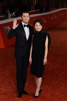 左から本木雅弘、西川美和。