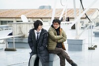 映画「3月のライオン」主演・神木隆之介（左）と、監督・大友啓史（右）。