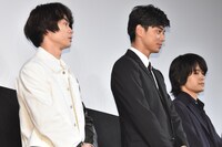 左から菅田将暉、東出昌大、池松壮亮。