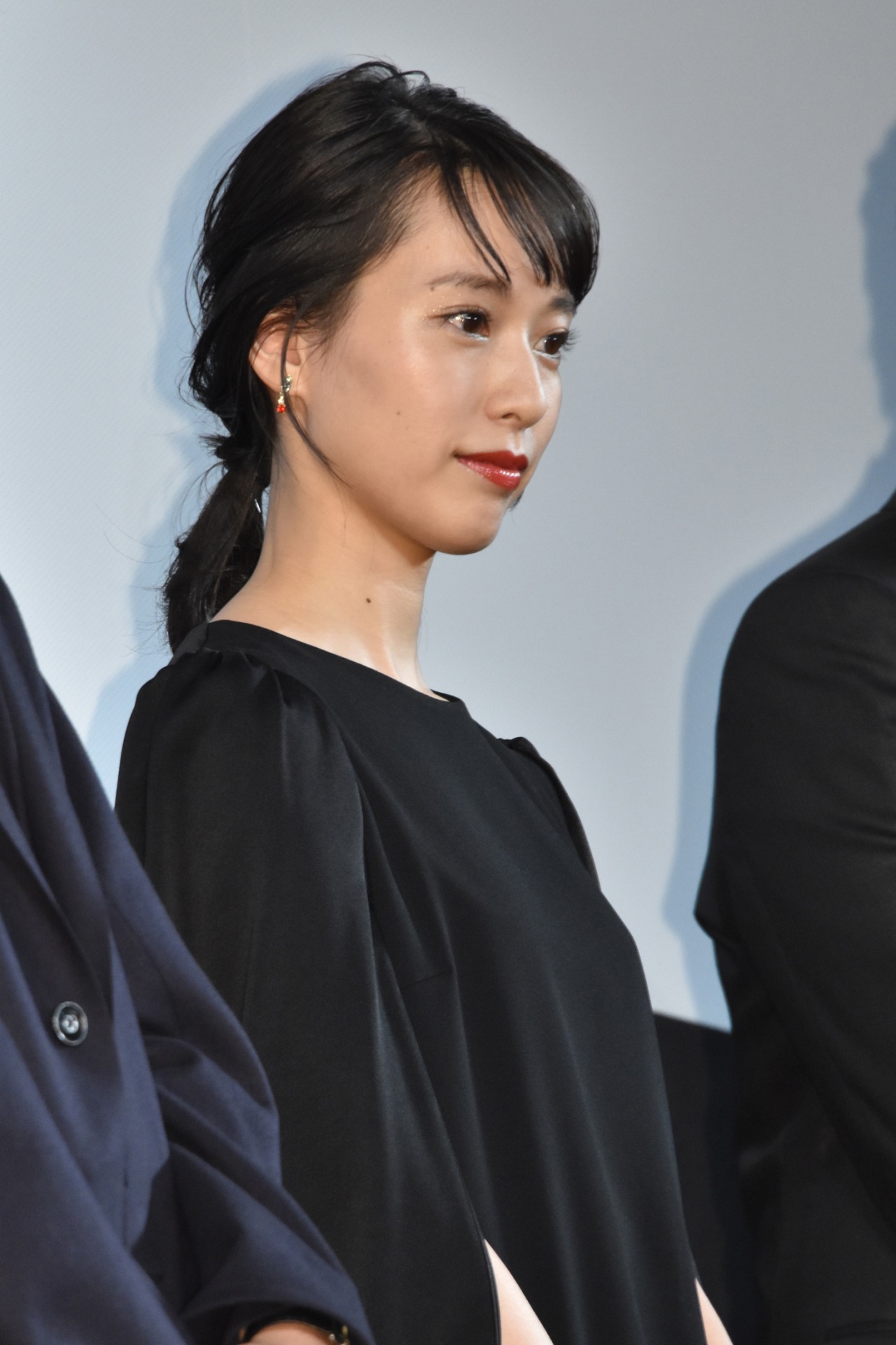 戸田恵梨香