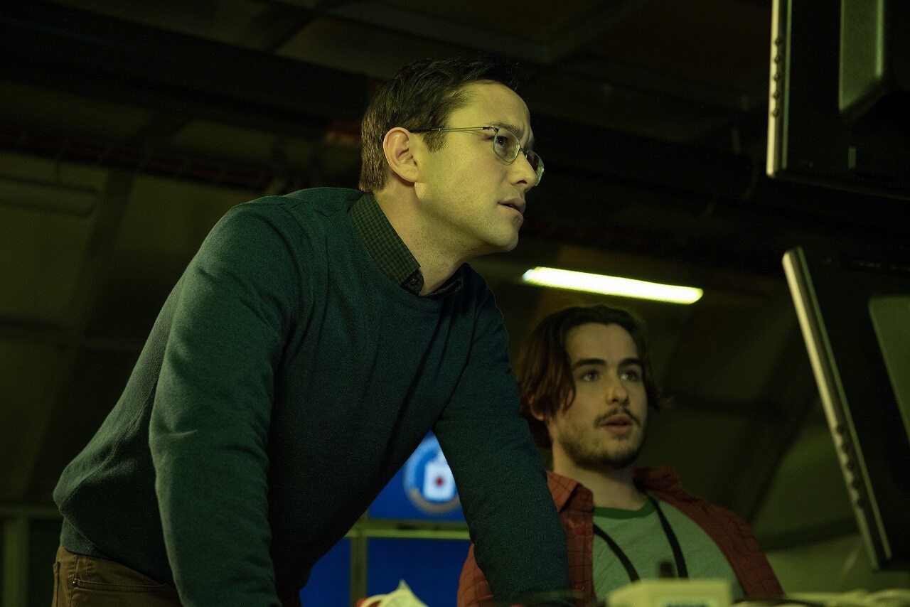 J・ゴードン＝レヴィットが国家機密を告発した男演じる「スノーデン」新着カット