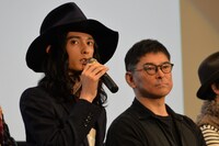 左から栗原類、高橋栄樹。