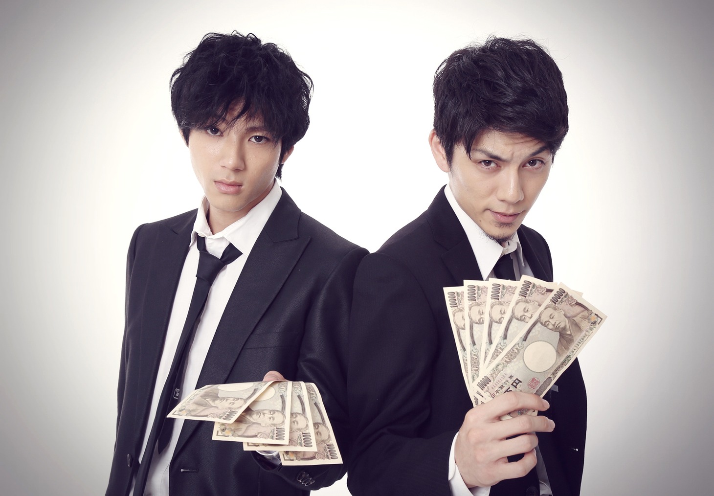「闇金ドッグス4」「闇金ドッグス5」イメージカット