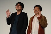 左から細田守、是枝裕和。