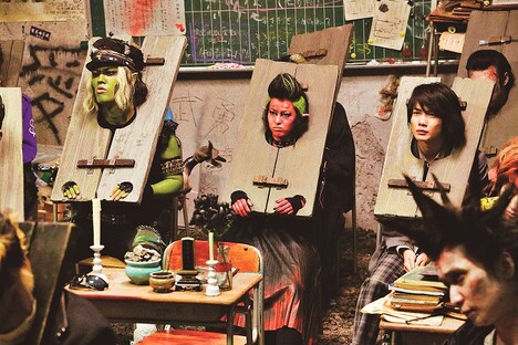 「TOO YOUNG TO DIE! 若くして死ぬ」