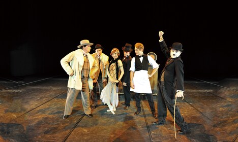 「ダンシング・チャップリン」