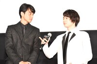 「デスノート Light up the NEW world」初日舞台挨拶の様子