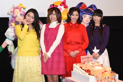 「映画魔法つかいプリキュア！奇跡の変身！キュアモフルン！」初日舞台挨拶の様子。