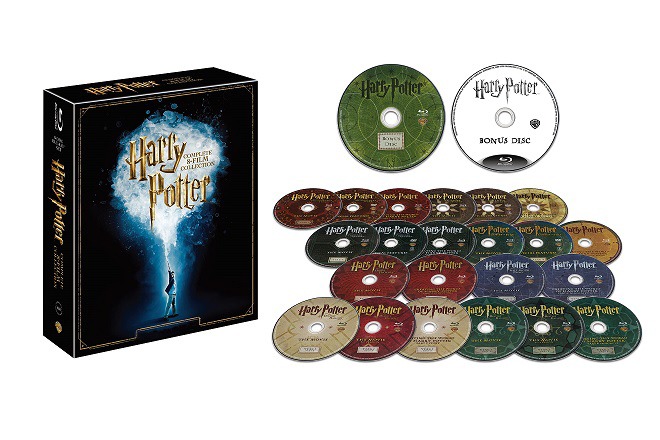「ハリー・ポッター コンプリート 8-Film BOX」の展開図。Harry Potter characters, names and related indicia are trademarks ofand(c) Warner Bros. Entertainment Inc. Harry Potter Publishing Rights (c) J.K.R. (c) 2016 Warner Bros. Entertainment Inc. All rights reserved.