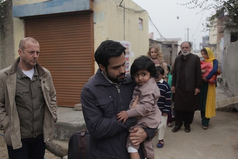 「汚れたミルク／あるセールスマンの告発」 (c)Cinemorphic, Sikhya Entertainment & ASAP Films 2014