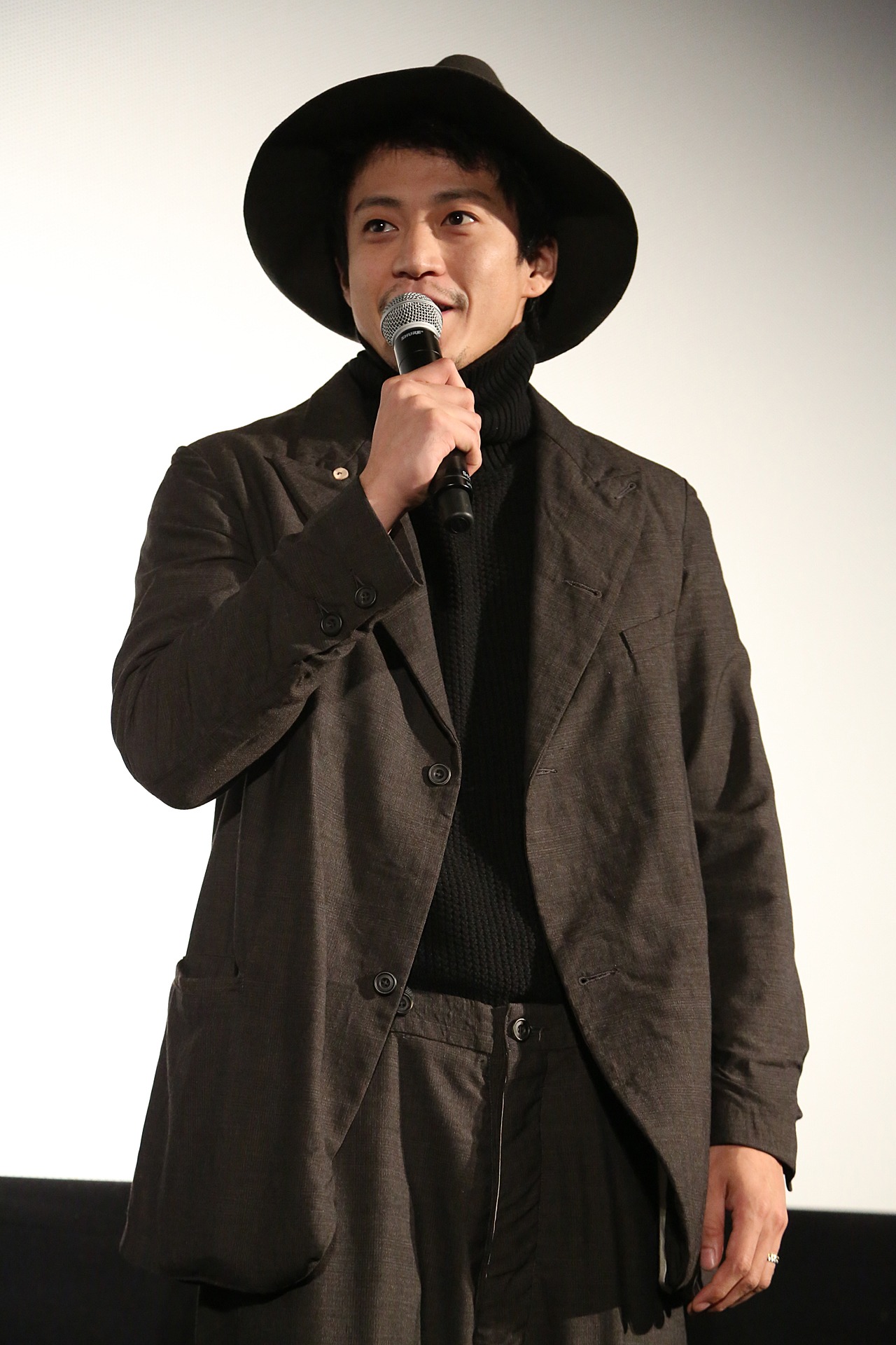 小栗旬