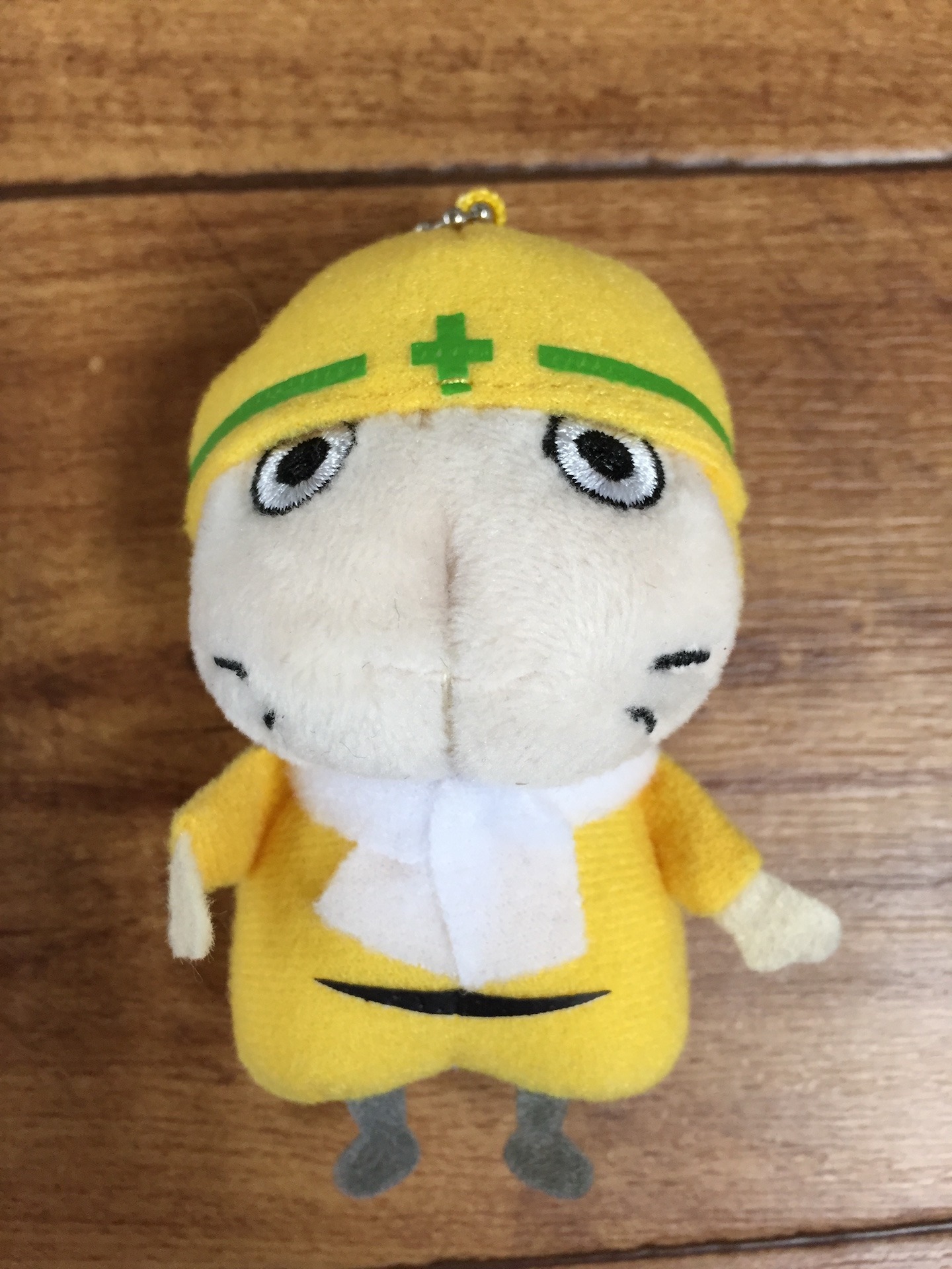 「カラフル忍者いろまき」より忍者・黄色巻のぬいぐるみキーホルダー（1620円）。