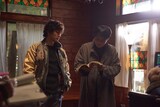 安藤政信（左）と山口雅俊（右）。