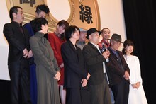 「続・深夜食堂」初日舞台挨拶の様子。