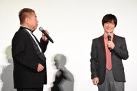 左から出川哲朗、内村光良。