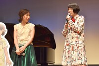 左からコトリンゴ、のん。