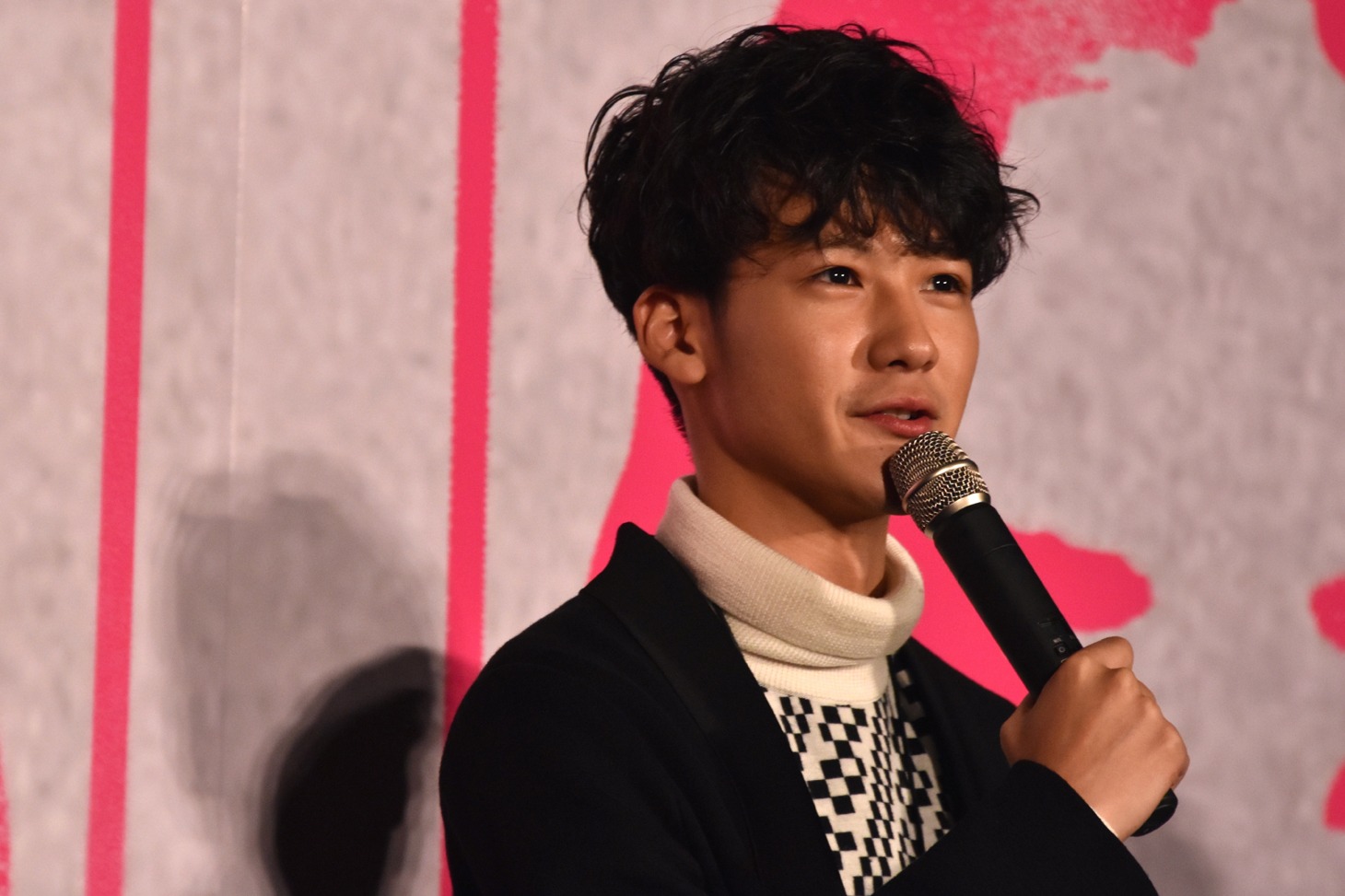 葉山奨之