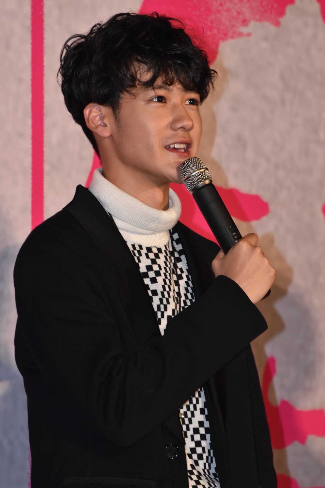 葉山奨之