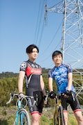 「神さまの轍 -checkpoint of the life-」撮影現場の様子。左から荒井敦史、岡山天音。