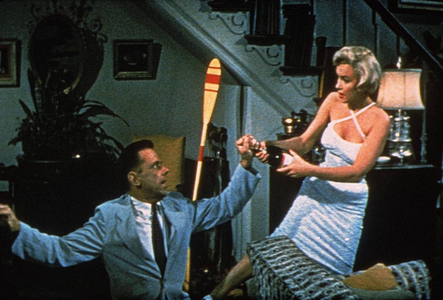 「七年目の浮気」 (c) 1955 Charles K. Feldman Group Productions. Renewed 1983 Charles K. Feldman Group Productions. (c)1999 Twentieth Century Fox Film Corporation. All rights reserved.
