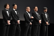左から吉岡秀隆、堤真一、國村隼、ピエール瀧、山崎貴。