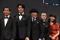 「海賊とよばれた男」舞台挨拶の様子。