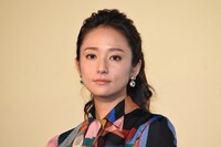 2016年11月15日、「RANMARU 神の舌を持つ男～（中略）～鬼灯デスロード編」の完成披露舞台挨拶に登壇した木村文乃。