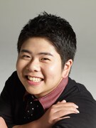 菅すばる役の前田航基。