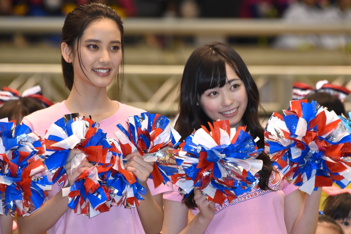 チアダン福原遥 左から山崎紘菜、福原遥。 - 「チア☆ダン」広瀬すず、中条あやみがチアダンス！子供たちとパフォーマンス披露 [画像・動画ギャラリー 5/29] -  映画ナタリー