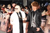 左から間宮康弘、宮野真守。