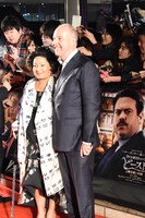 デヴィッド・イェーツ（中央）