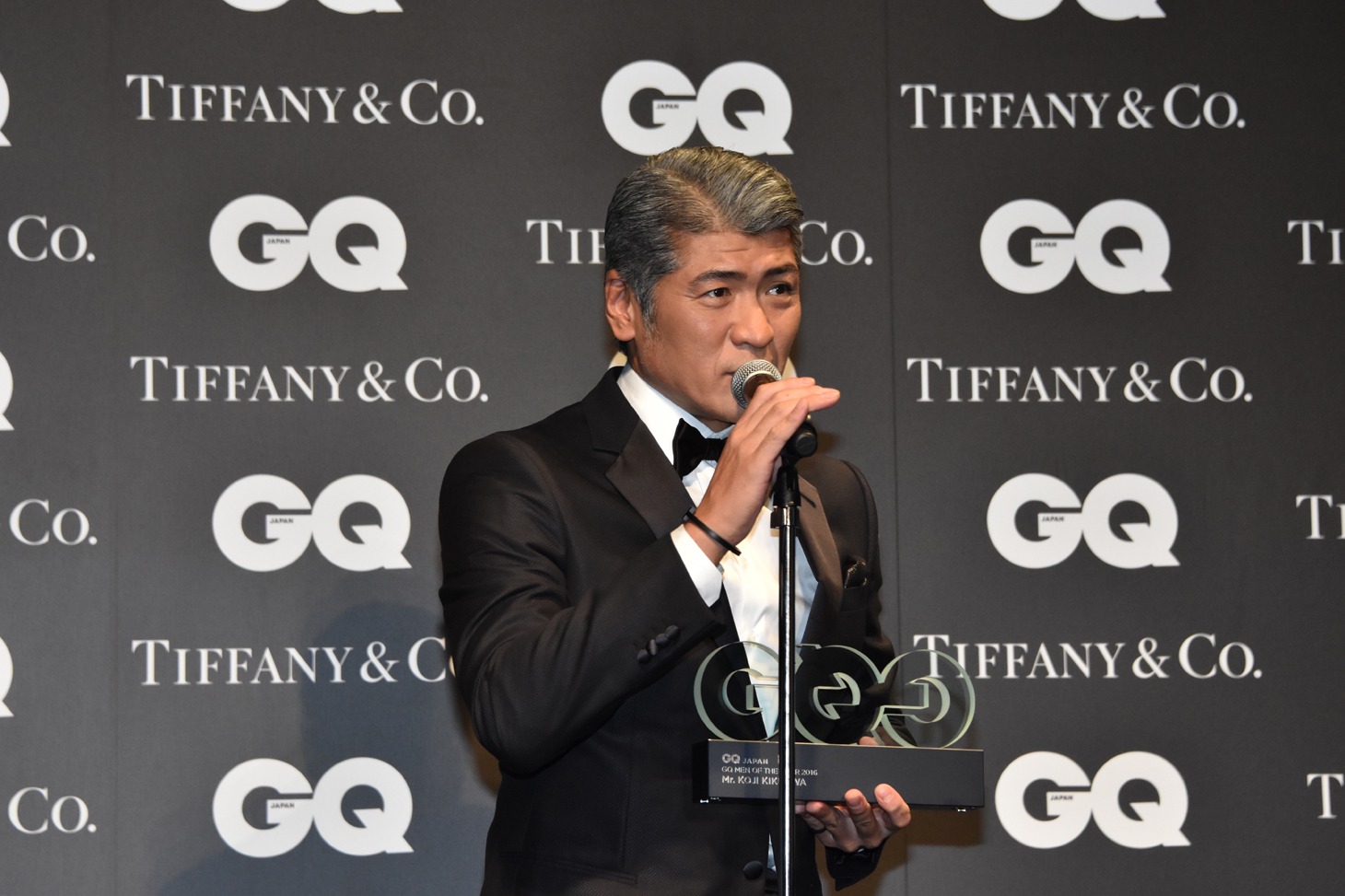 吉川晃司