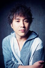 小池役のムロツヨシ。