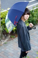 「君の名は。」コラボ傘使用イメージ