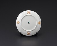 「九谷焼 ガンダム 庄三風赤い彗星図」7号皿（3万2400円）