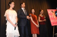 「ジムノペディに乱れる」初日舞台挨拶の様子。