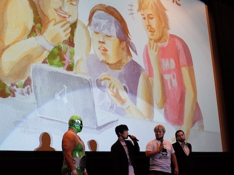 「俺たち文化系プロレスDDT」初日舞台挨拶の様子。