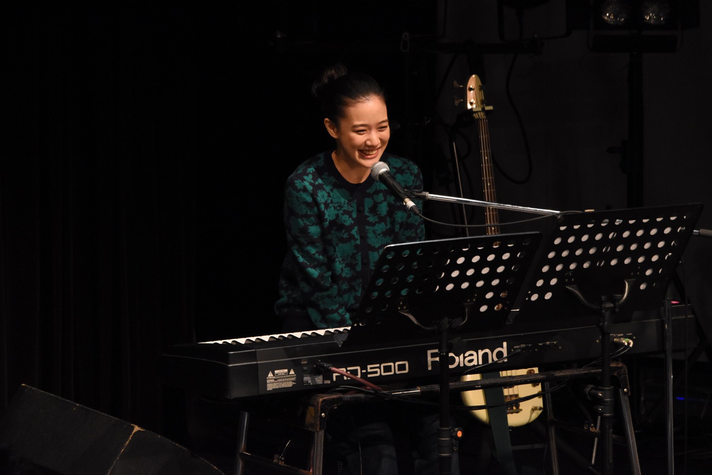 映画「アズミ・ハルコは行方不明」前前前夜祭の様子。
